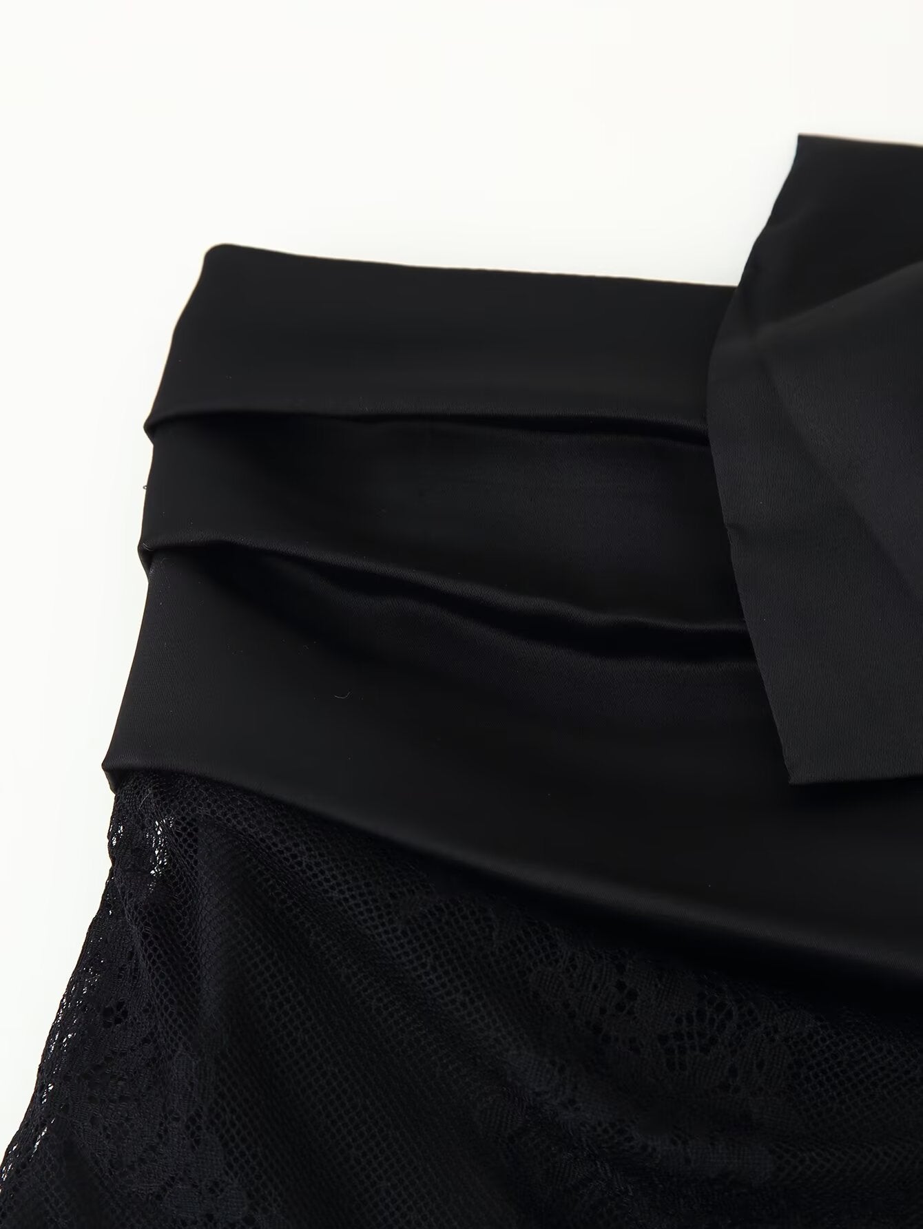 Black Sexy Patchwork Eyelash Lace  Bow Mini Skirt